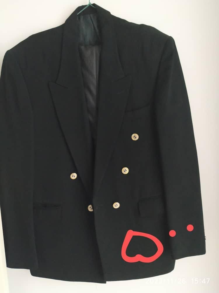 کت و شلوار|لباس|ساری, |دیوار