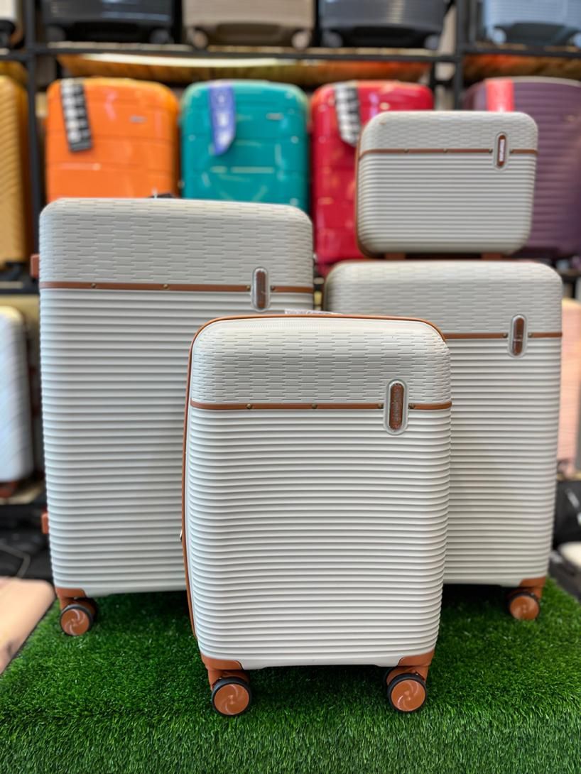 چمدان تیتان پلورا 100% نشکن|کیف، کفش، کمربند|مشهد, سپاد|دیوار