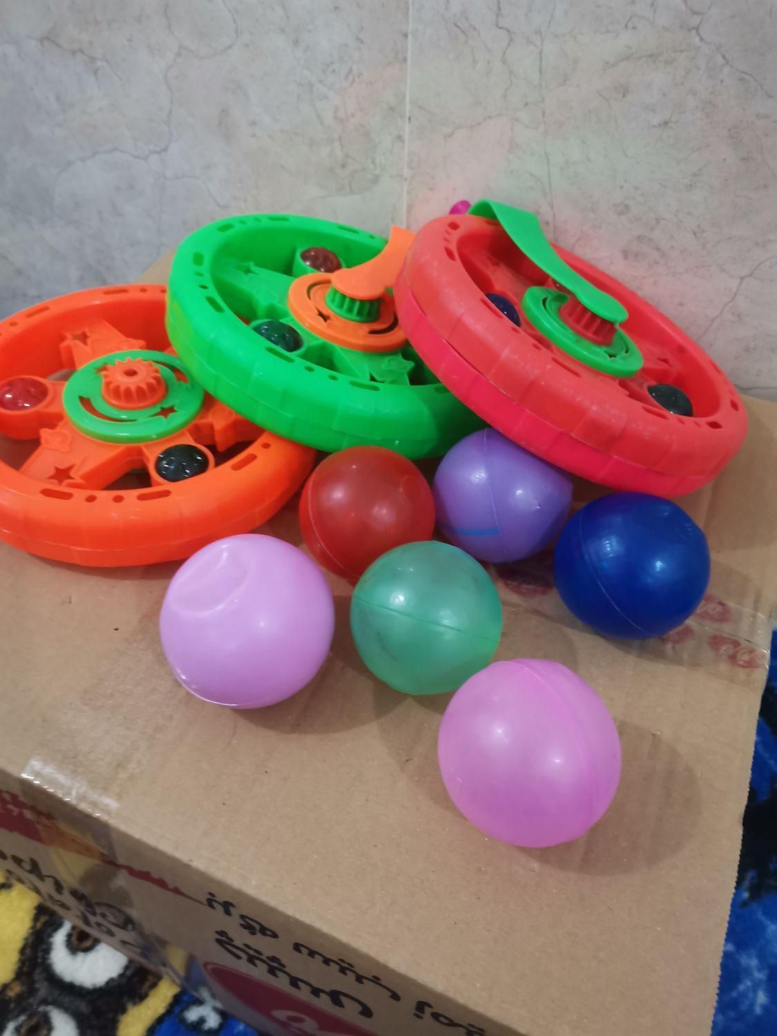 باب اسفنجی توپ اردک گاو|اسباببازی بچه|برازجان, |دیوار