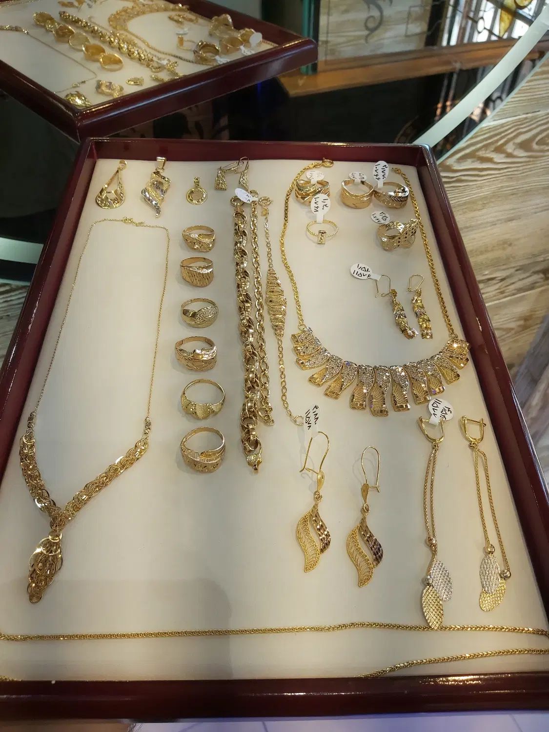 کم و بدون اجرت(کد1) ایران زمین، فردوسی جنوبی|جواهرات|نیشابور, فردوسی جنوبی|دیوار