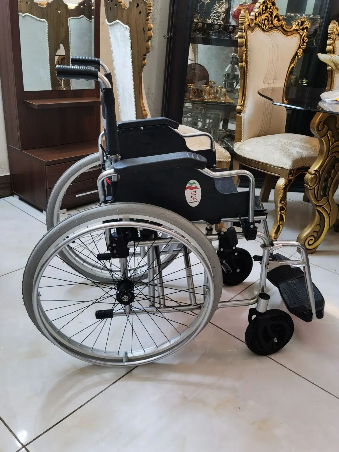 ویلچر قطعات جدا شونده پیمی شاسی دوبل کیفیت a|آرایشی، بهداشتی، درمانی|اصفهان, بابوکان|دیوار