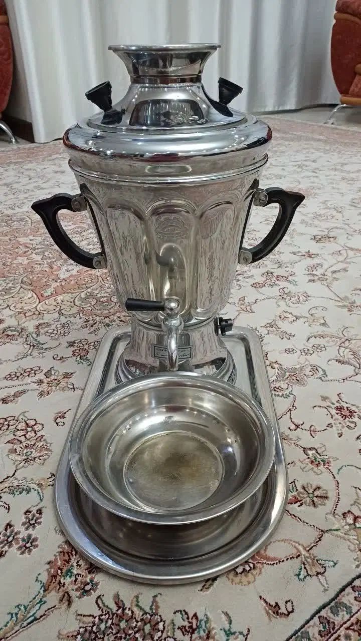 سماور برقی قدیمی تمام استیل 6 لیتری عتیقه قدمت ۴۰|سماور، چای‌ساز، قهوه‌ساز|اصفهان, پروین|دیوار