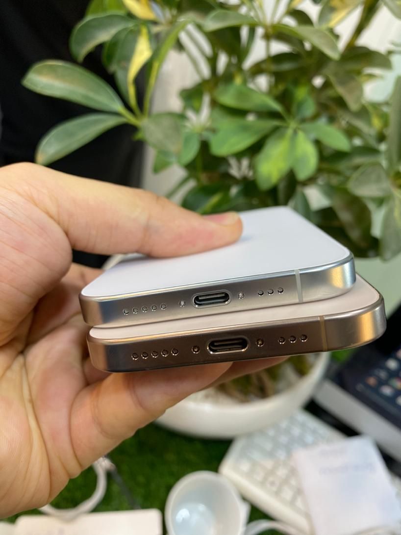 iPhone 16 Pro کارکرده در دو رنگ متفاوت|موبایل|کرج, گوهردشت|دیوار