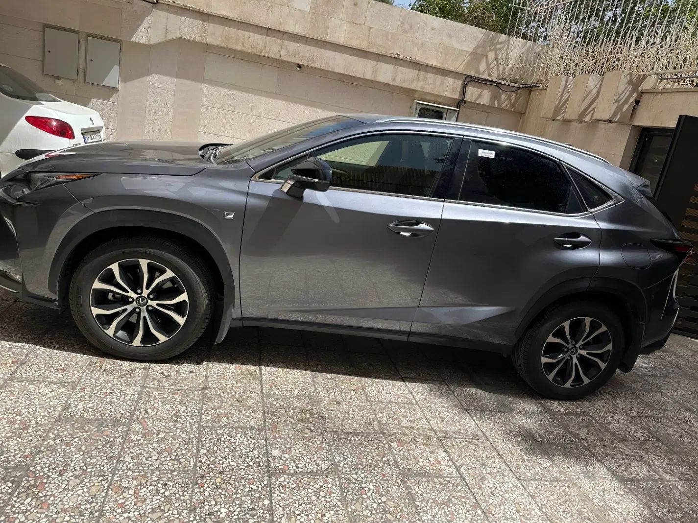 Nx 200 fsport 2016 7 کلید کانادا صفر|خودرو سواری و وانت|مشهد, رضاشهر|دیوار