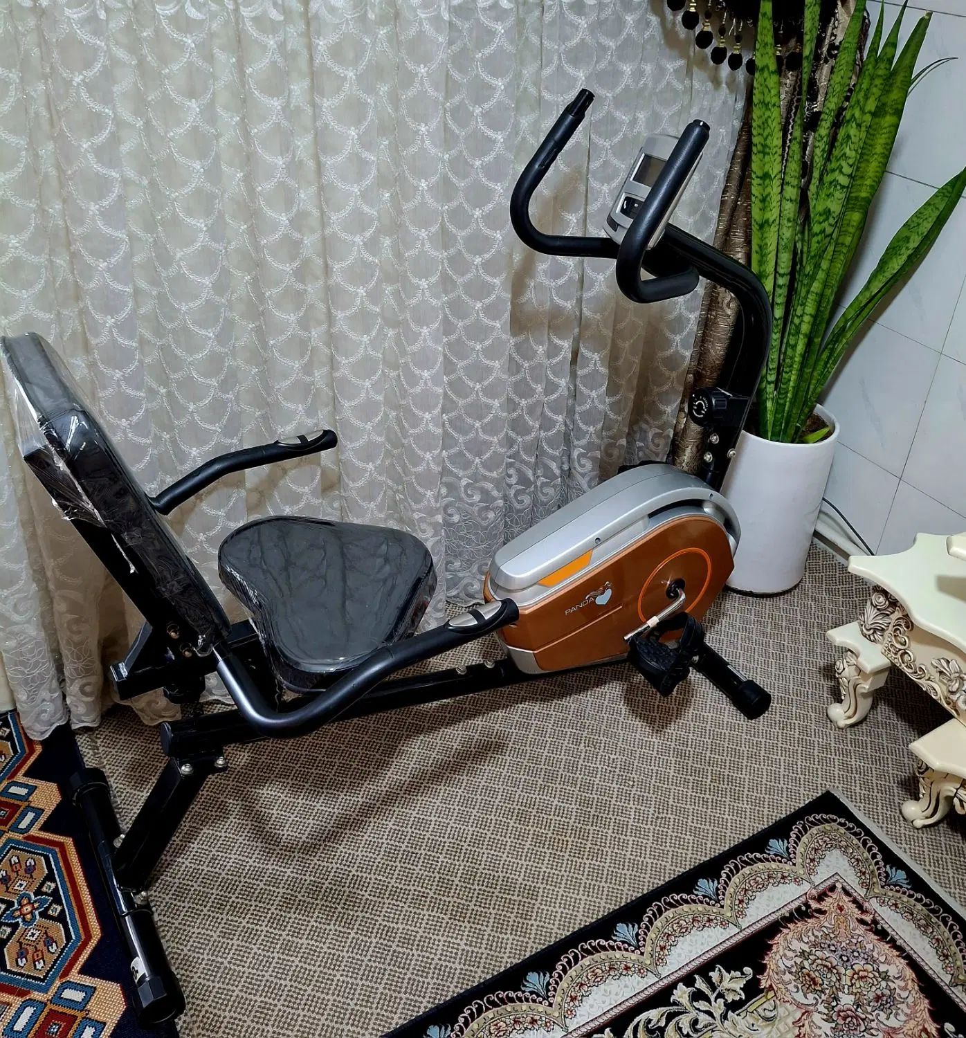 دوچرخه ثابت ورزشی مبله یا نشسته کاملا نو|تجهیزات ورزشی|تهران, خزانه|دیوار
