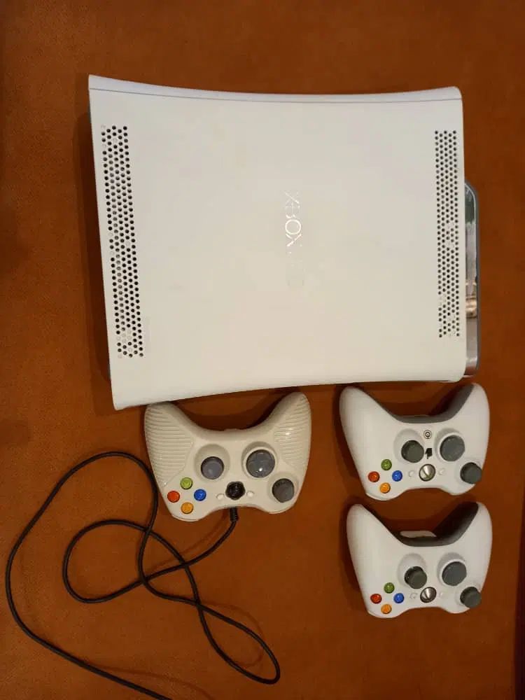 خریدار و فروش xbox 360 ایکس باکس 360 حتی تعمیری|کنسول، بازی ویدئویی و آنلاین|تهران, اباذر|دیوار