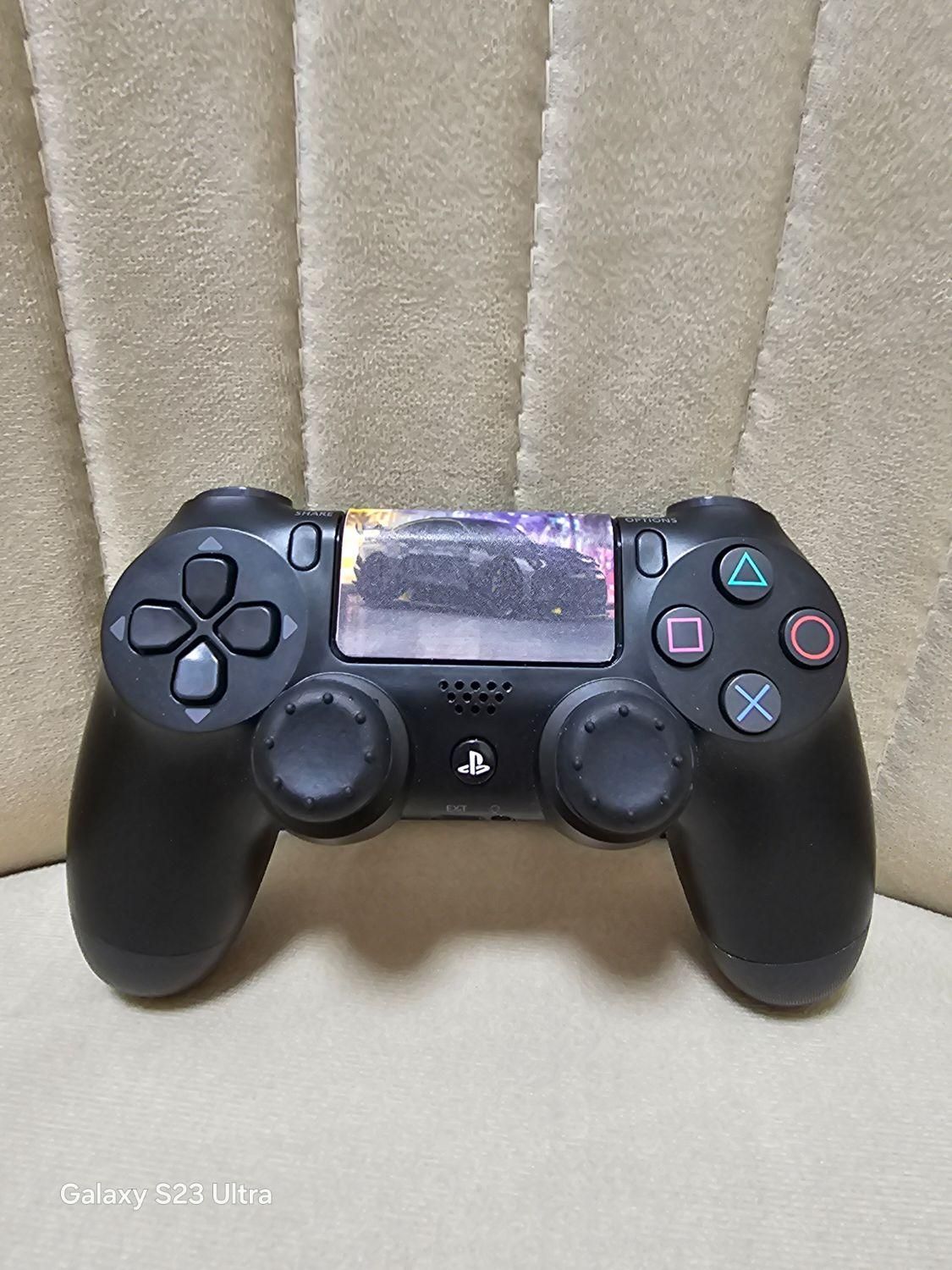 دسته ps5 وps4 رو کارتنی|کنسول، بازی ویدئویی و آنلاین|شیراز, جوادیه|دیوار