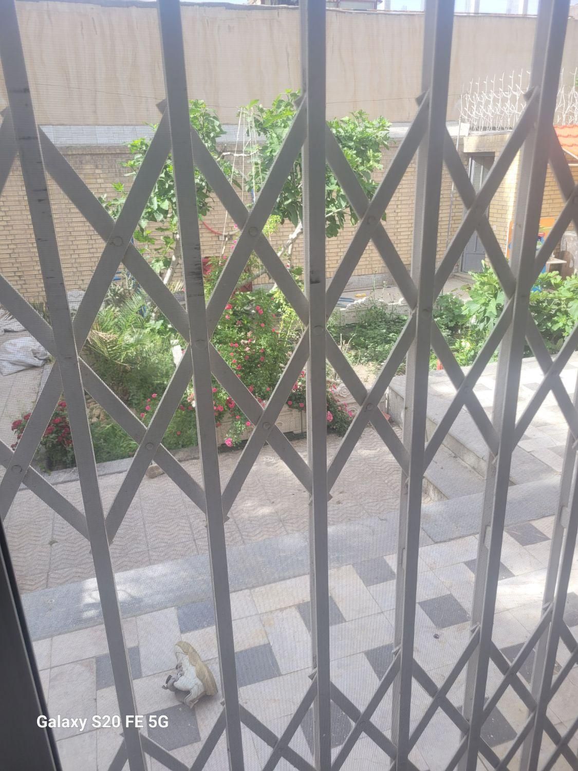 منزل ویلایی۳۰۰ متری|فروش خانه و ویلا|فولادشهر, A1|دیوار