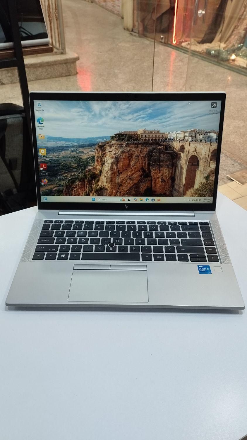 hp خوشگل و خوشدست و سبک و قدرتمند مهندسی دانشجویی|رایانه همراه|قم, صفائیه|دیوار