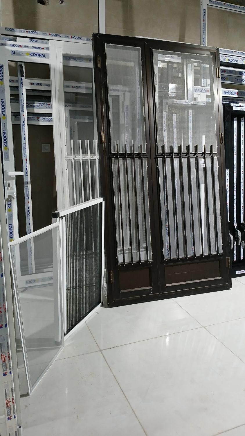 درب و پنجره دوجداره اقساط12ماهه حتی درروستاهای یزد|خدمات پیشه و مهارت|یزد, |دیوار