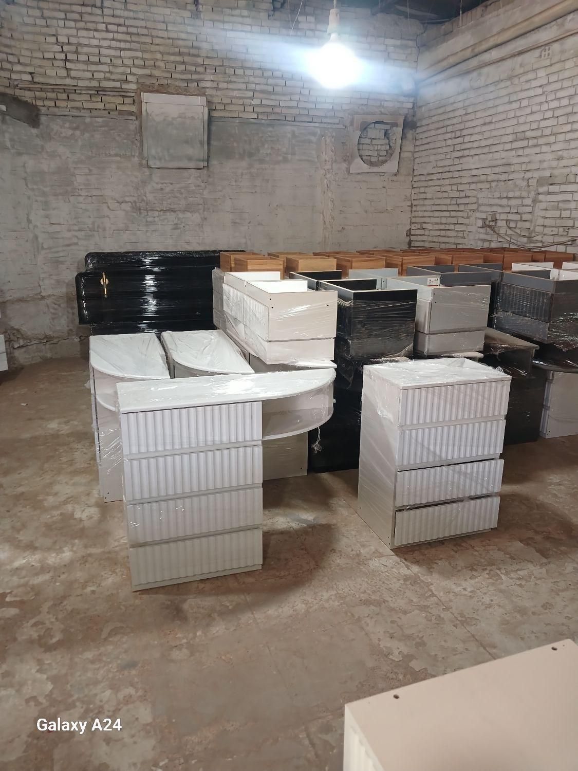 تولید کننده|تخت و سرویس خواب|آفتاب, |دیوار