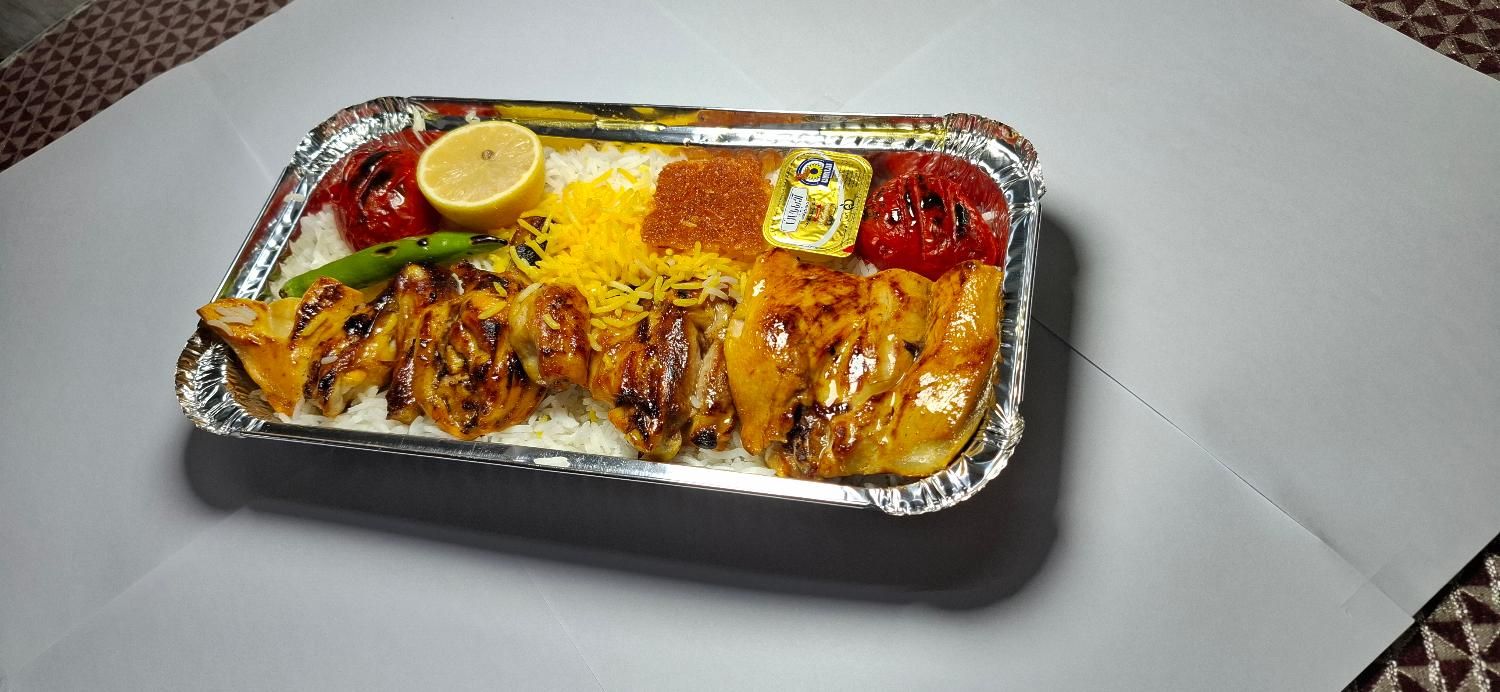کارگر وسطکار و ساده جهت تهیه غذا|استخدام خدمات فروشگاه و رستوران|تهران, کاج|دیوار