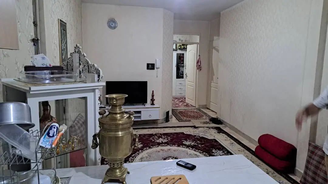 ۵۰ متر ی خواب،تا بازار و مترو پیاده ۱۰ دقیقه|فروش آپارتمان|کرج, کرج نو|دیوار