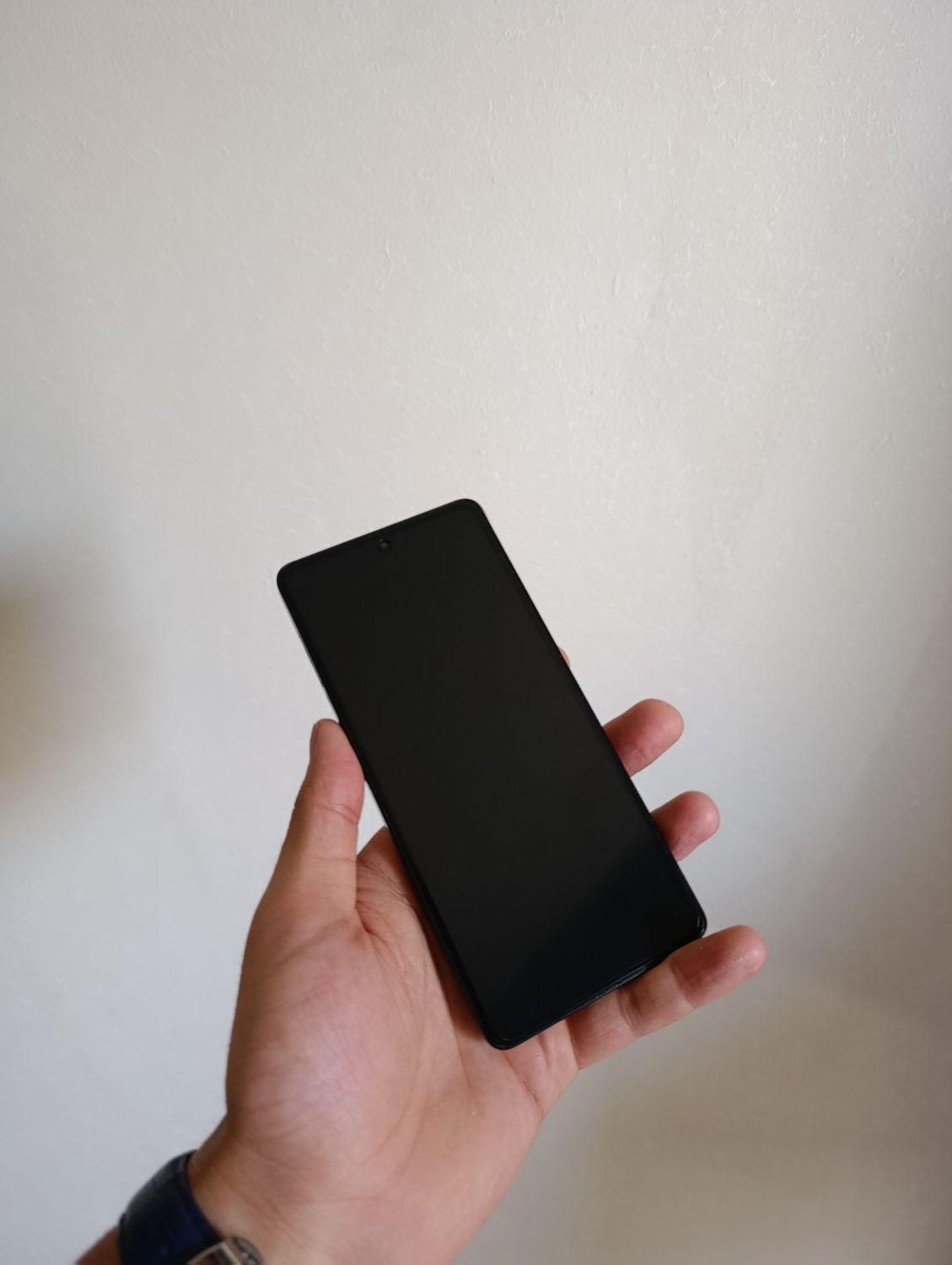 گوشی شیائومی Redmi note 13 pro در حد نو با گارانتی|موبایل|اصفهان, چشمه باقرخان|دیوار