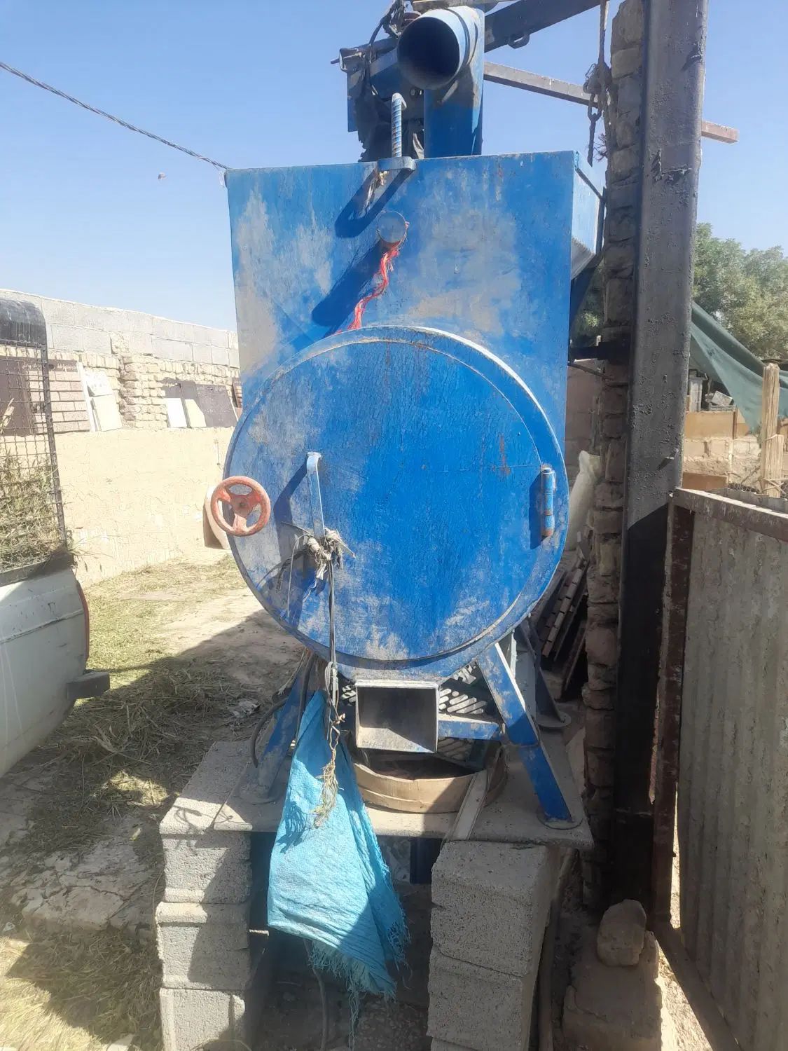 دستگاه آسیاب جو  باسکول ایرانی ۱۵۰۰کیلویی چرخ دار|فروشگاه و مغازه|اصفهان, رهنان|دیوار