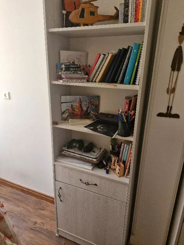 کتابخانه ۴ طبقه با کمد و کشو از جنس ملامینه سفید|کتابخانه، شلف، قفسه‌های دیواری|مشهد, کوثر|دیوار