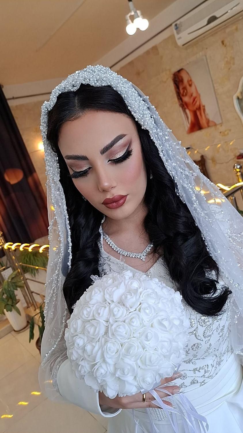 جشنواره میکاپ شینیون رنگ ناخن بافت مژه شیدینگ|خدمات آرایشگری و زیبایی|فردیس, فردیس|دیوار