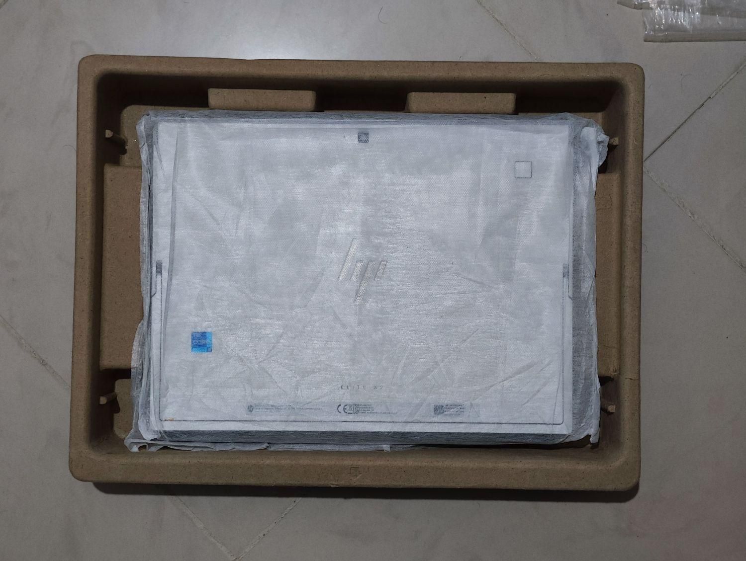 HP Elite x2 G8 با کارتن و لوازم کامل|رایانه همراه|تهران, صادقیه|دیوار