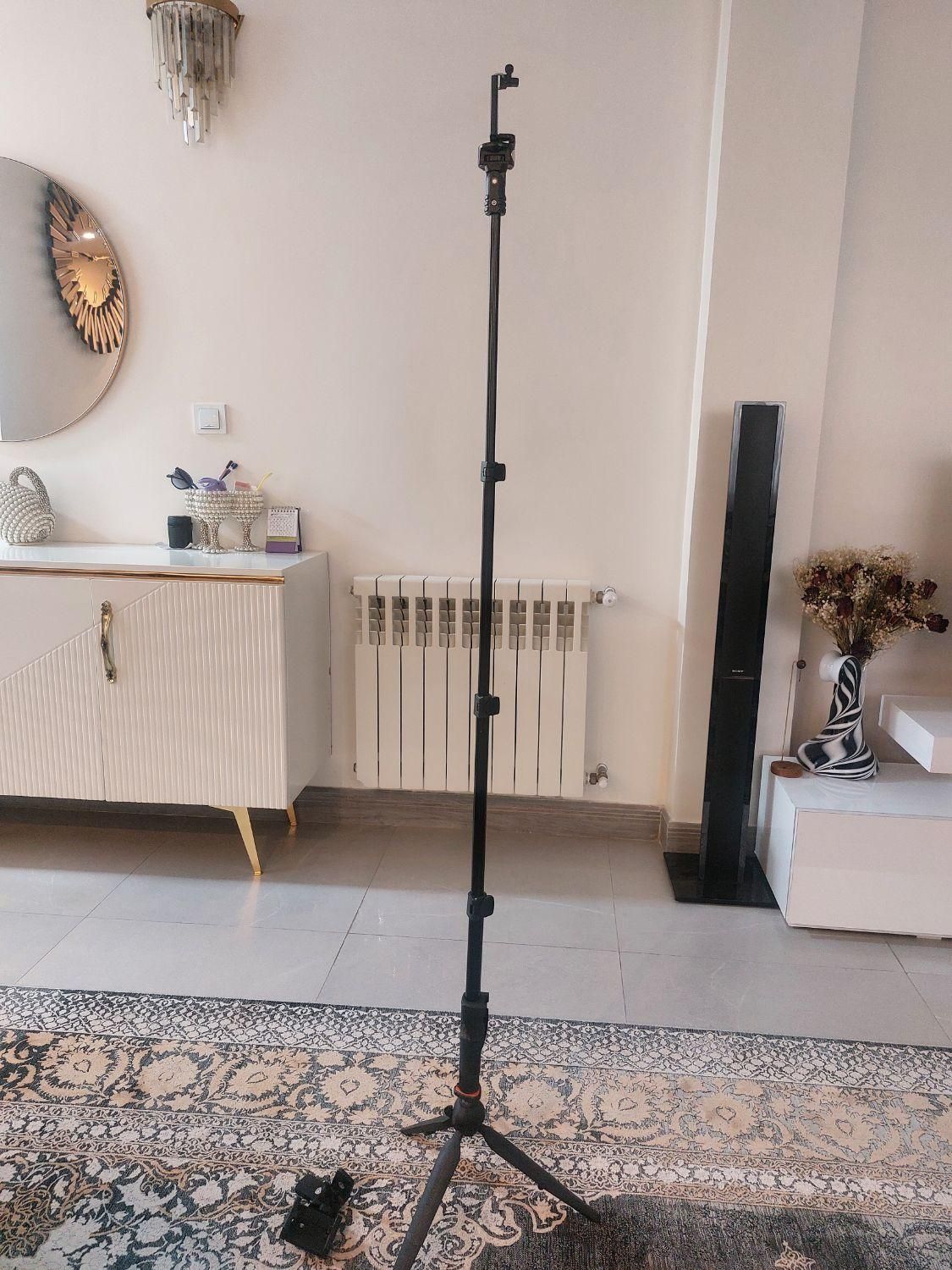 مونوپاد (پایه سلفی ایستاده )حرفه ای|دوربین عکاسی و فیلم‌برداری|تهران, جنت‌آباد شمالی|دیوار