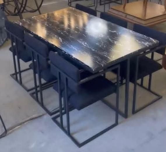 میز ناهارخوری،کم جا غذاخوری رستورانی مربع|میز و صندلی غذاخوری|مشهد, رسالت|دیوار