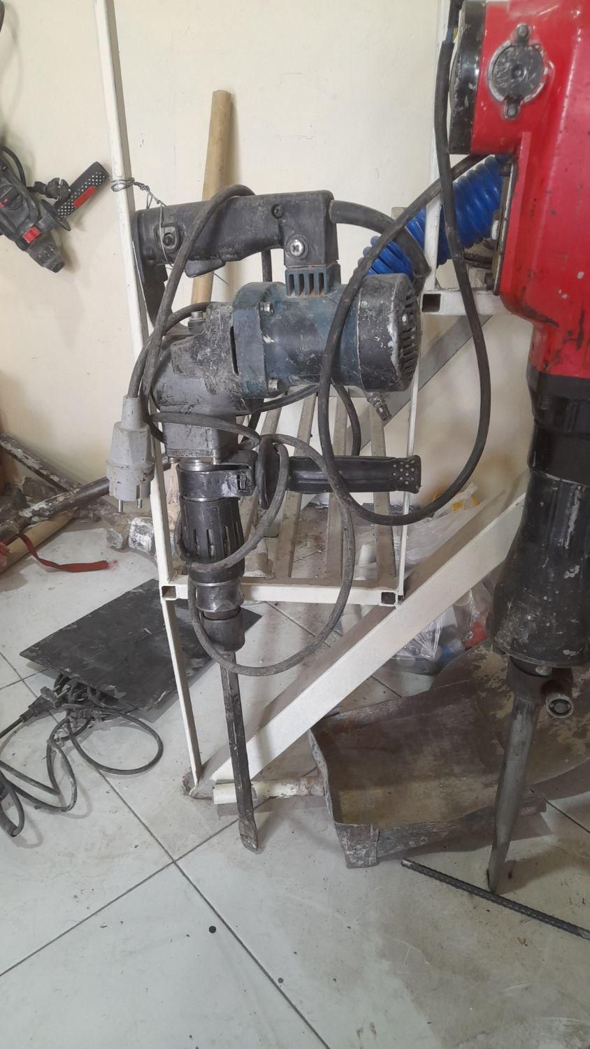 اجاره هیلتی و لوازم کار و بازسازیساختمان|خدمات پیشه و مهارت|مشکین‌دشت, |دیوار