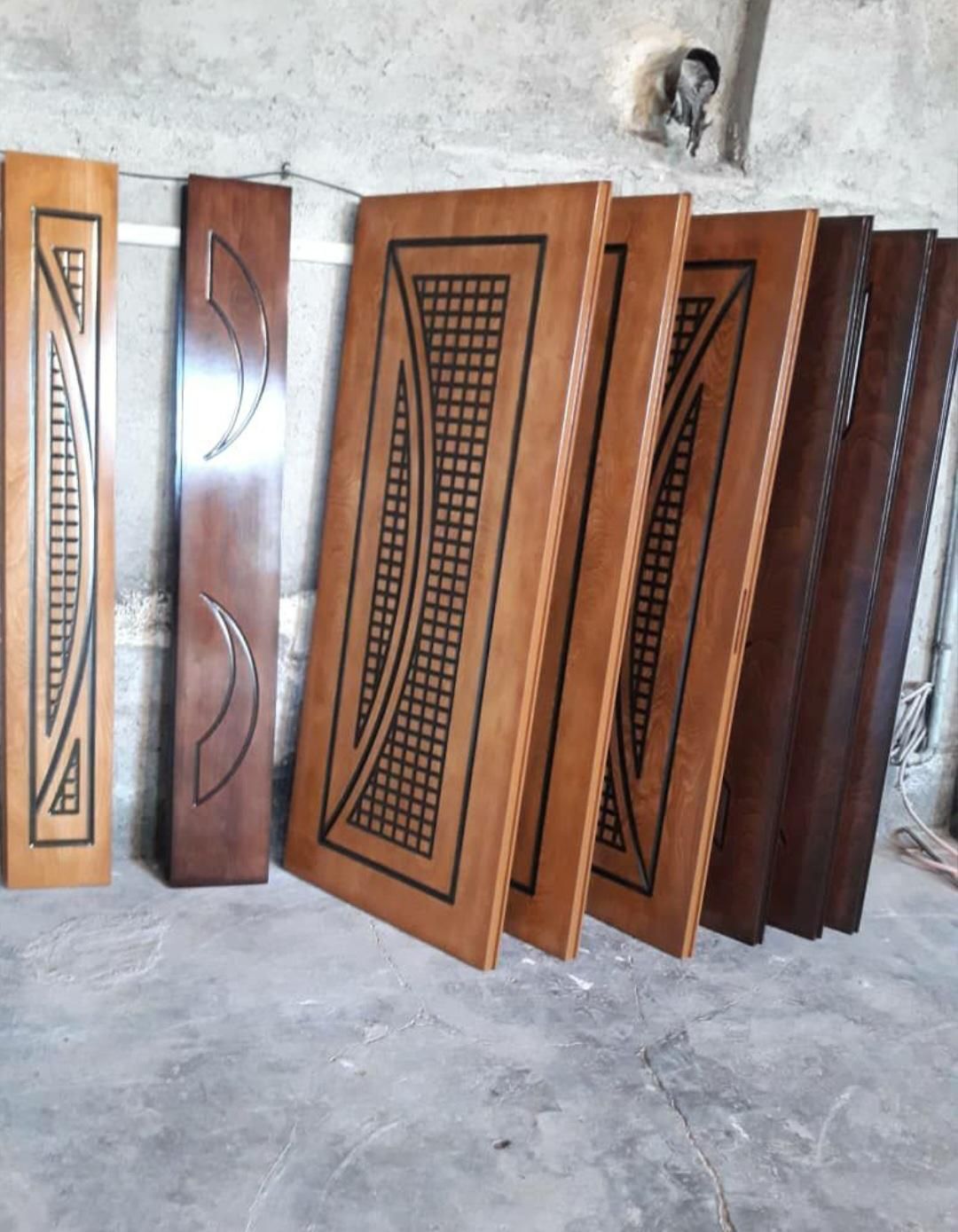 لنگه درب اتاقی ورودی و ضدآب.تعویض درب شکسته پوسیده|مصالح و تجهیزات ساختمان|تبریز, |دیوار