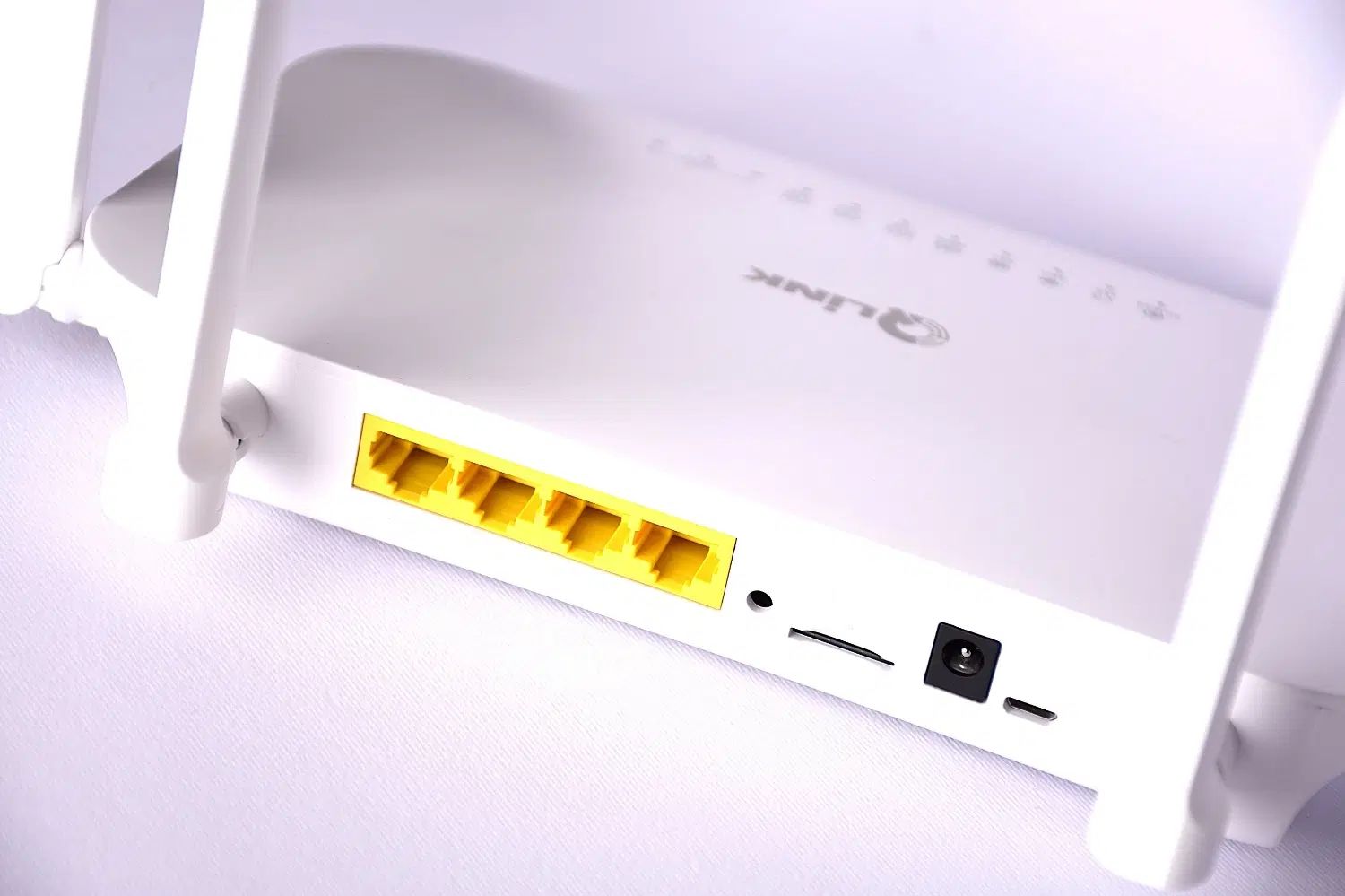 مودم 4G حرفه‌ای QLink QL610 جایگزین DLINK TPLINK|مودم و تجهیزات شبکه|تهران, یوسف‌آباد|دیوار