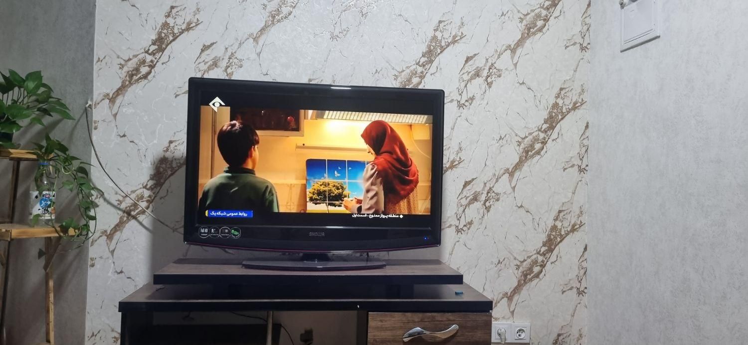 تلویزیونLCD ۳۷ اینچ اسنوا|تلویزیون و پروژکتور|محمدشهر, |دیوار