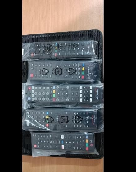 انواع کنترل تلویزیون و کابل HDMI|تلویزیون و پروژکتور|دزفول, |دیوار