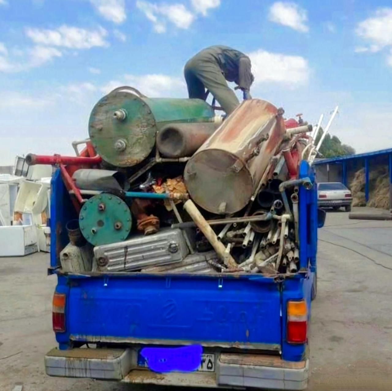 ضایعات خرید آهن،آلمینیوم،مس،کابل،درب وپنجره|عمده‌فروشی|اهواز, کوی باهنر|دیوار