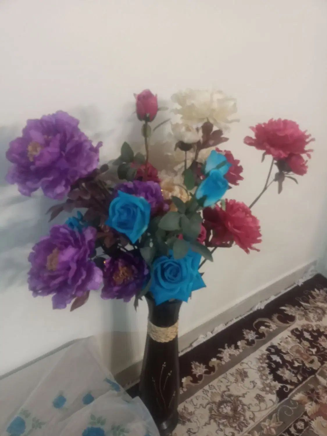 گل باگلدانش|گل مصنوعی|تهران, خاک سفید|دیوار