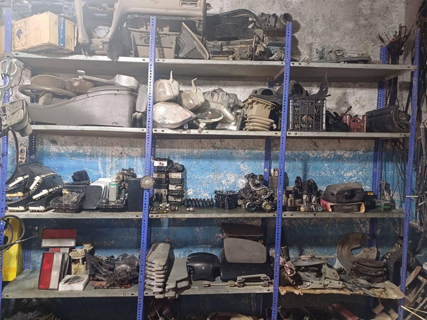 لوازم قطعات استوک ماکسیما زانتیا۲۰۶ فولکس گل ماتیز|قطعات یدکی و لوازم جانبی|اصفهان, شفق|دیوار