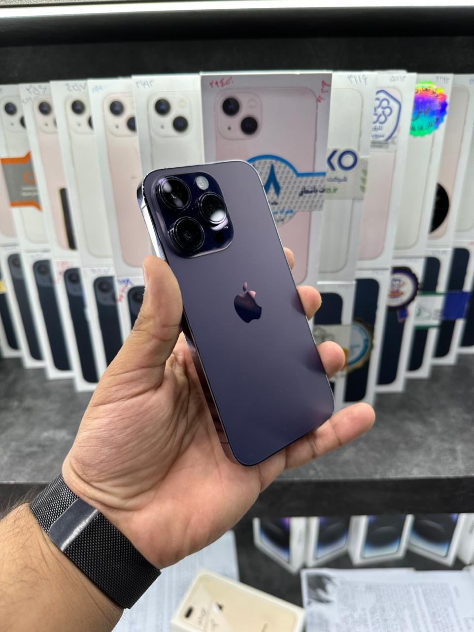 اپل iphone 14 pro با شرایط ویژه اقساط بدون چک|موبایل|اصفهان, احمدآباد|دیوار