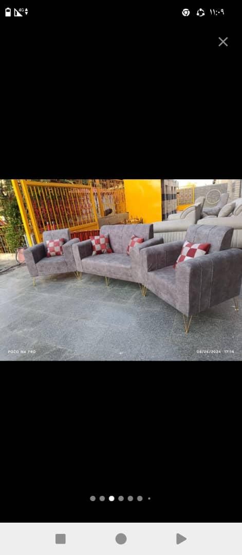 مبل ۷نفره|مبلمان خانگی و میز عسلی|صدرا-فارس, فاز ۱|دیوار