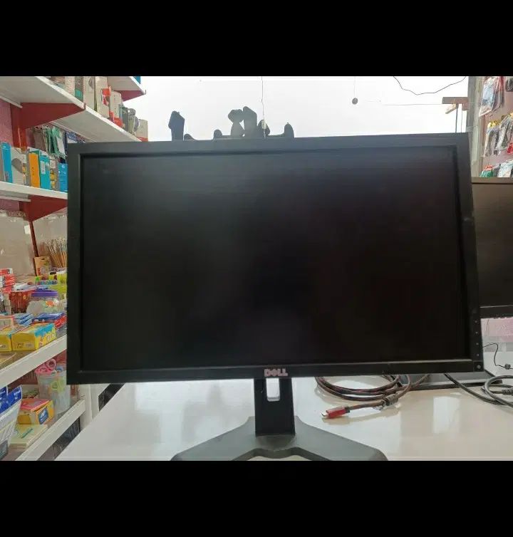 مانیتور 24 اینچ  دل dell درحد نو|قطعات و لوازم جانبی رایانه|مشهد, امامیه (شهرک غرب)|دیوار