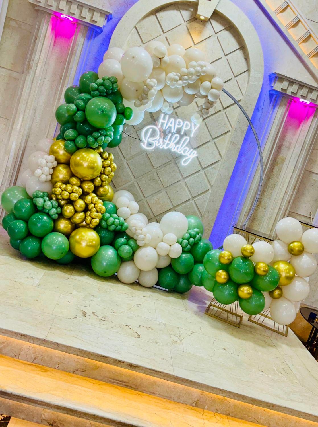 خدمات بادکنک آرایی حرفه ای|خدمات پذیرایی، مراسم|قزوین, |دیوار