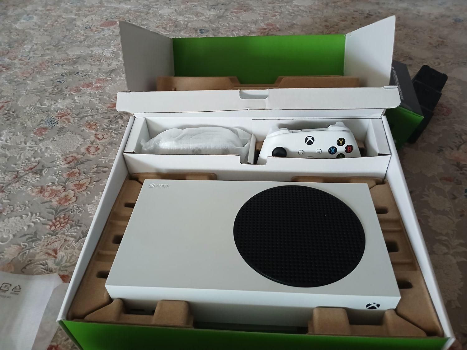 کنسول  Xbox series S|کنسول، بازی ویدئویی و آنلاین|اصفهان, شهرک میلاد|دیوار