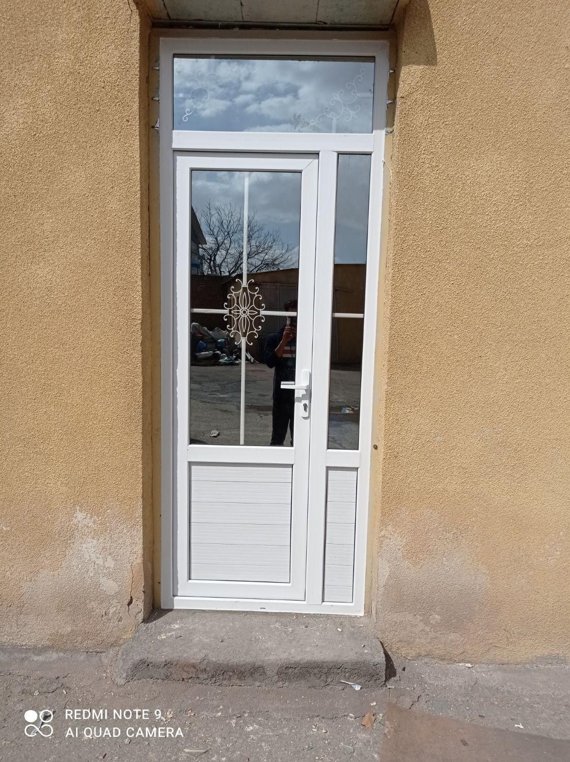 درب و پنجره دوجداره.(توری)|خدمات پیشه و مهارت|اراک, |دیوار