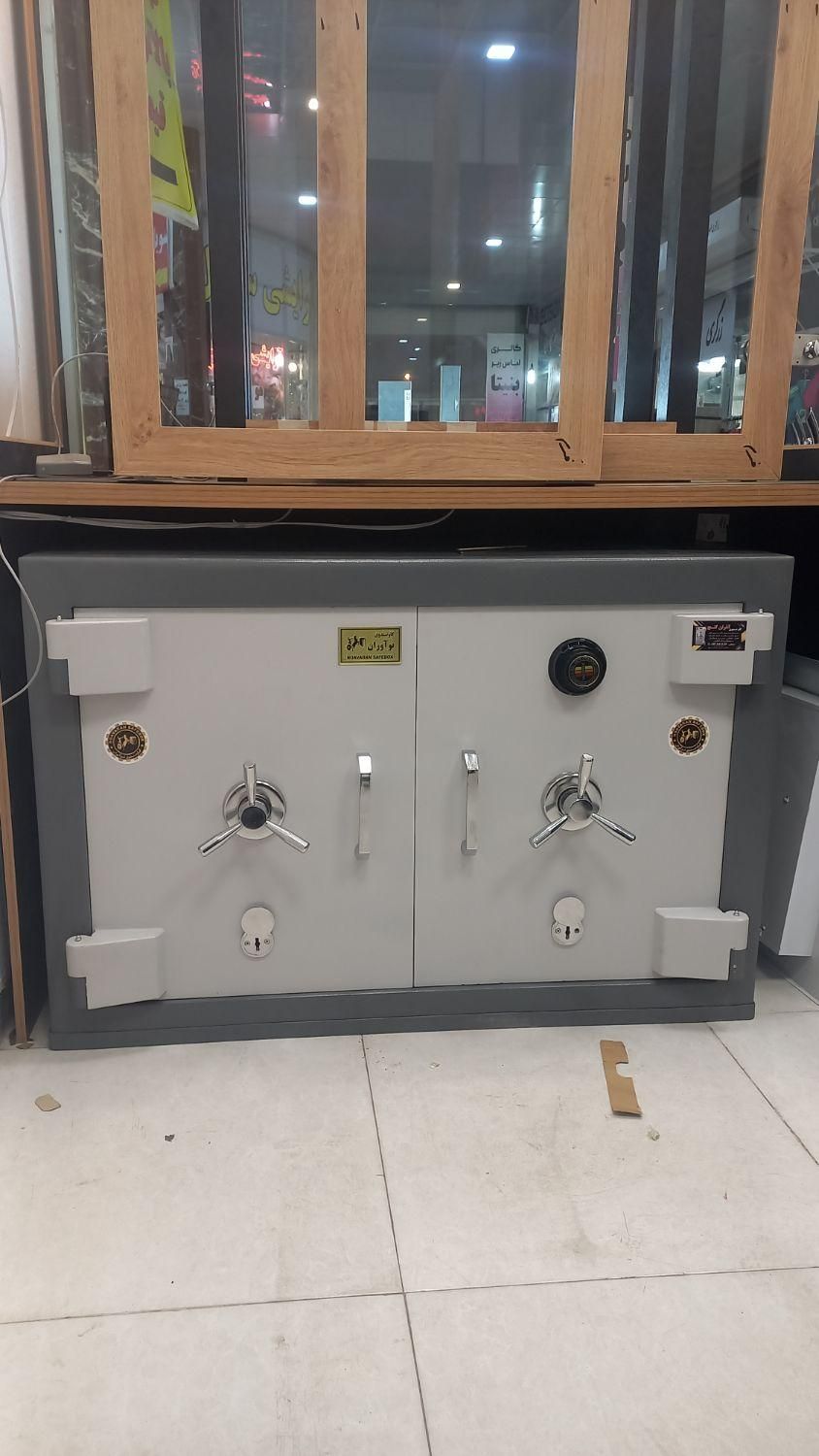 گاو صندوق ایمن صنعت s.i.f گاوصندوق جواهرات|ابزارآلات|تبریز, |دیوار