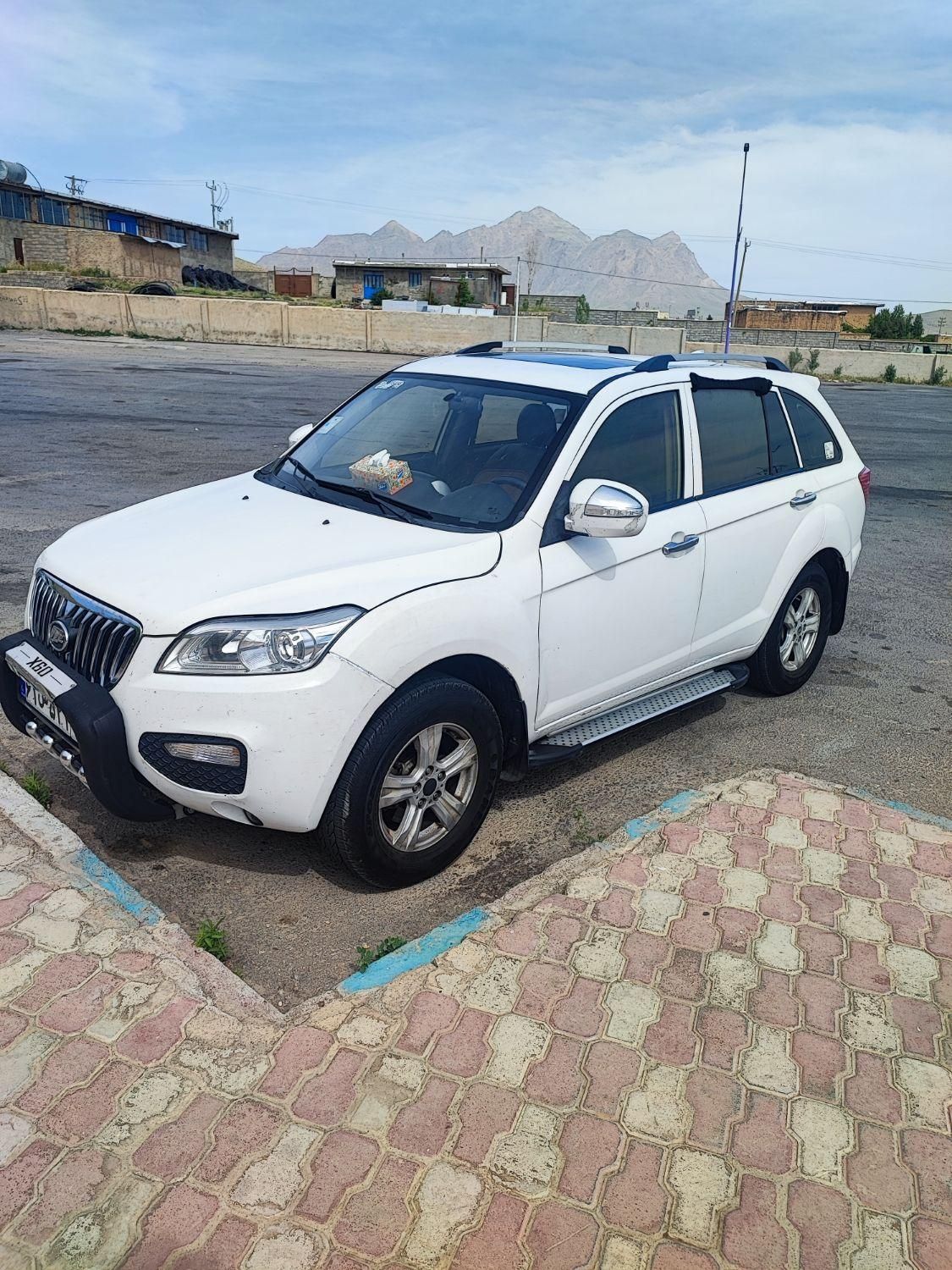 لیفان X60 دنده‌ای، مدل ۱۳۹۳ دو برگ سند خانگی|خودرو سواری و وانت|اصفهان, بوستان زاینده رود|دیوار