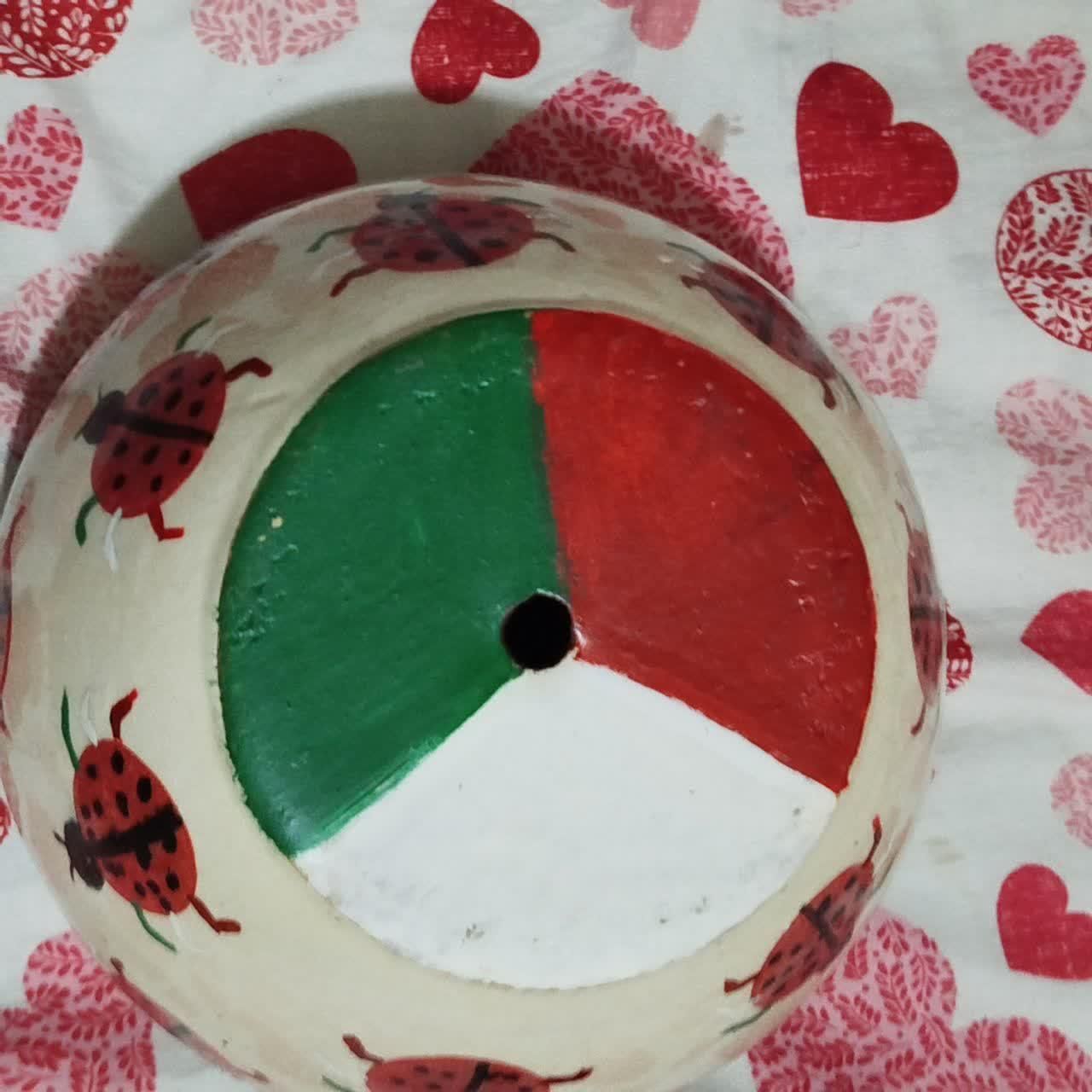 ۳ گلدان سفال اصل پرچمی زیبا قابل استفاده هنری|صنایع دستی و سایر لوازم تزئینی|شاهین‌شهر, عطار|دیوار