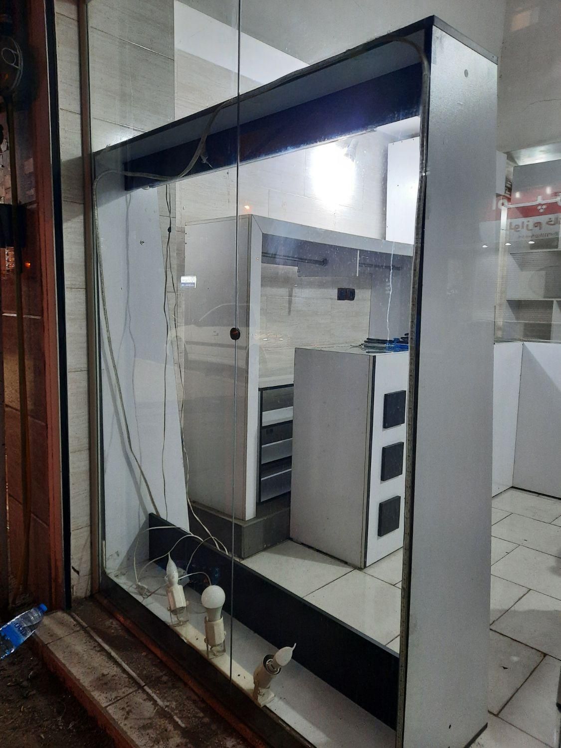 دکور مغازه و بوتیک|فروشگاه و مغازه|رشت, آزادگان|دیوار