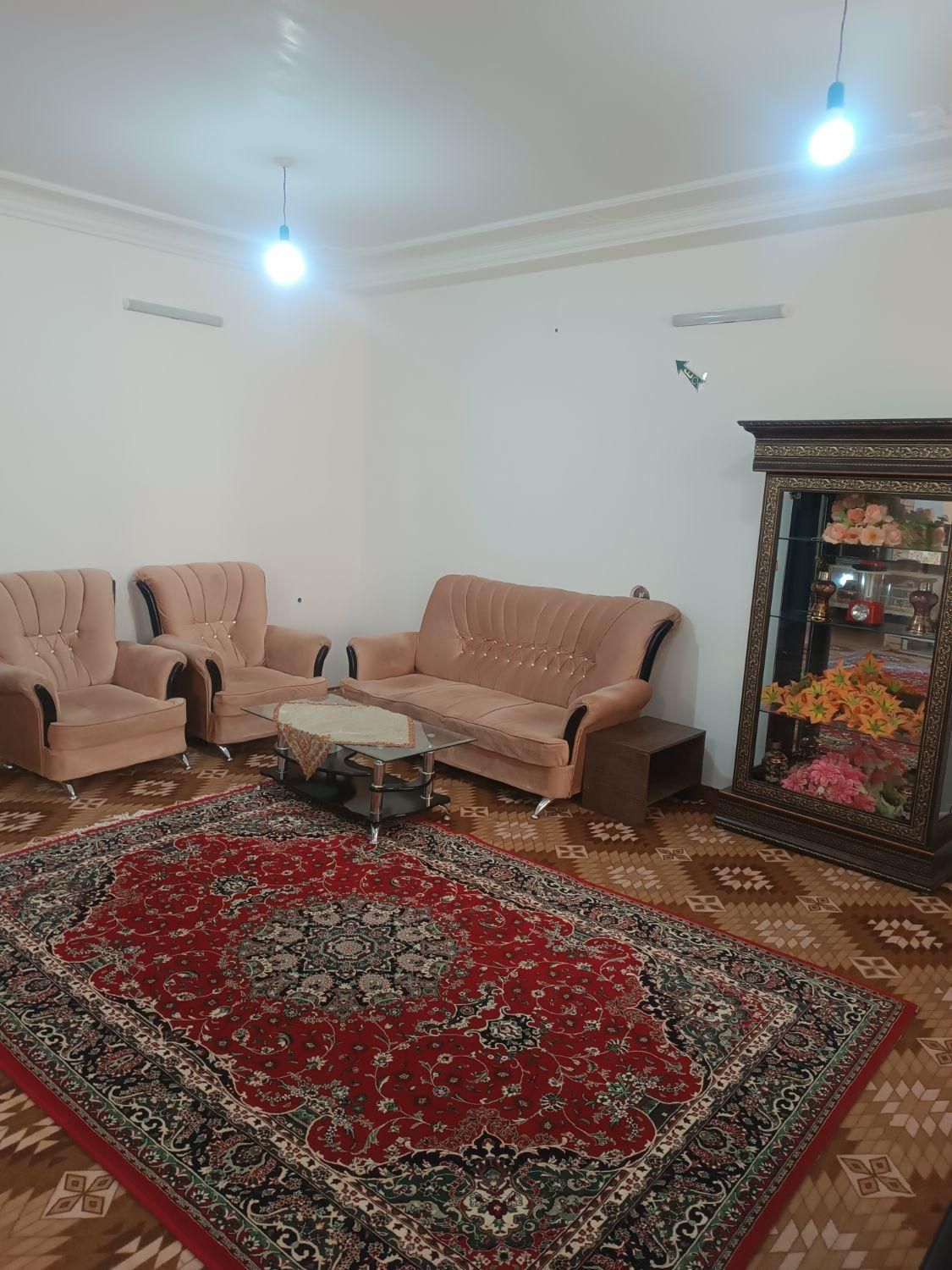 سوییت ۱۰۰ متری دو خوابه ویک خوابه پارکینگ شورابیل|اجارهٔ کوتاه‌مدت آپارتمان و سوئیت|اردبیل, |دیوار
