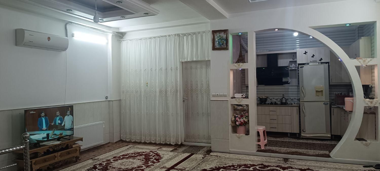 فروش خانه  ۳۶۵ متری در شهرک امام حسین|فروش خانه و ویلا|قم, شهرک امام حسین|دیوار