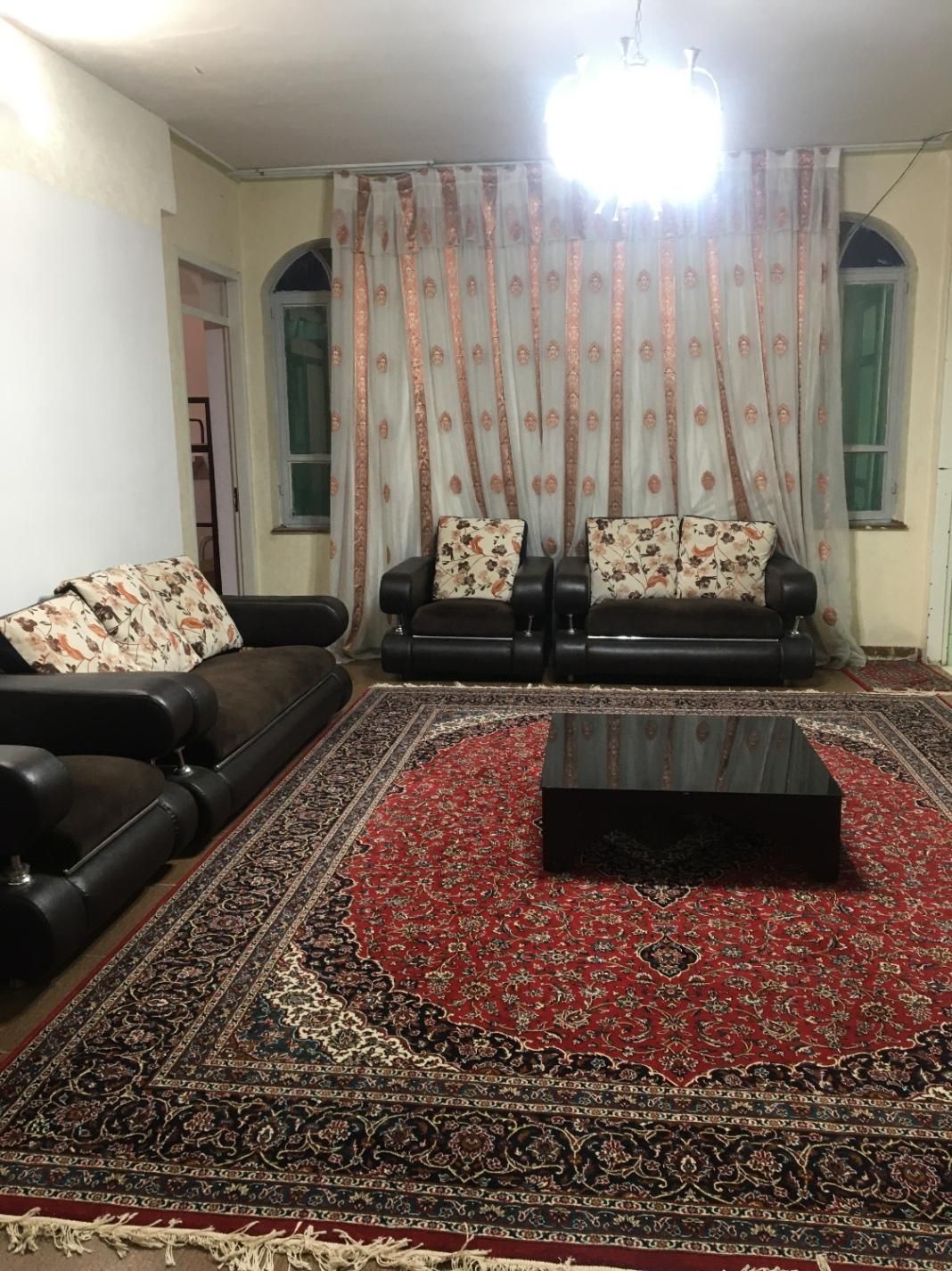 خوابگاه دخترانه|اجارهٔ کوتاه‌مدت آپارتمان و سوئیت|شیراز, ریشمک|دیوار