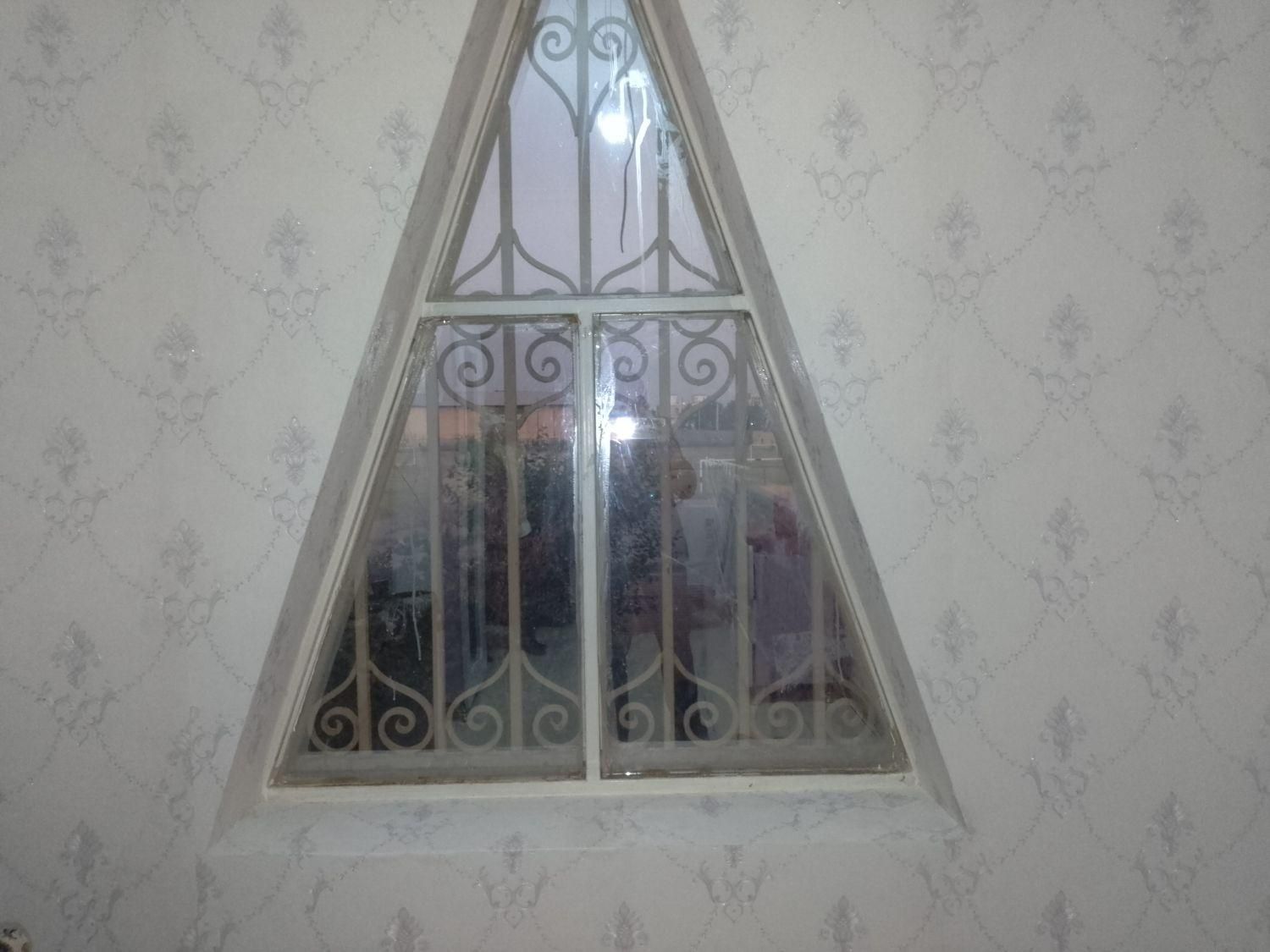 نصب کاغذ دیواری وپوستر|خدمات پیشه و مهارت|رفسنجان, |دیوار