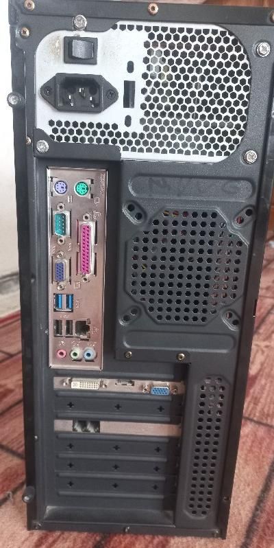 کیس کامپیوتر|رایانه رومیزی|کوه چنار, |دیوار