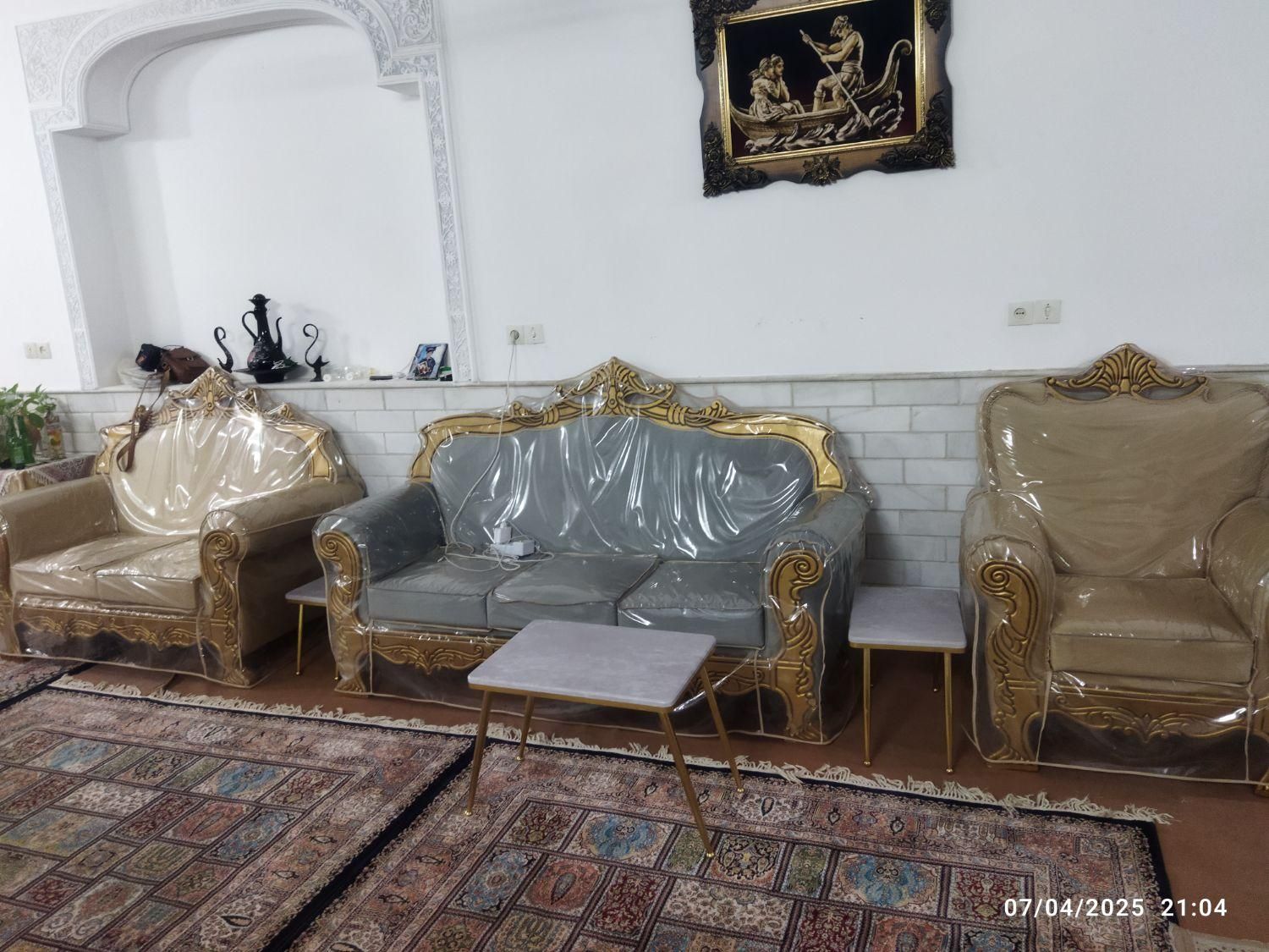 مبلمان و میز غذا خوری|مبلمان خانگی و میز عسلی|قم, یزدانشهر|دیوار