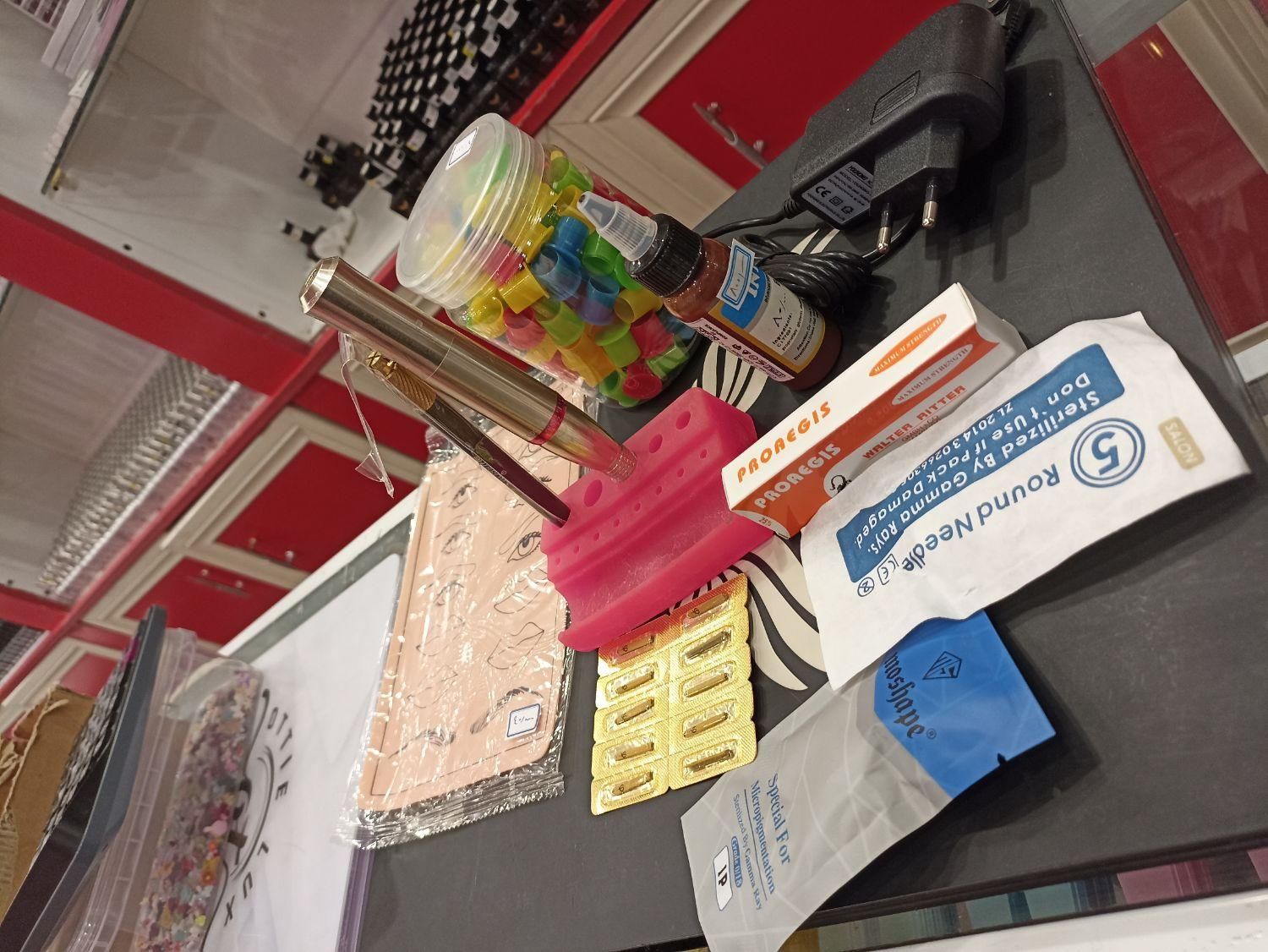 پک تاتو صورت و میکرو بلید|آرایشگاه و سالن‌های زیبایی|قرچک, |دیوار