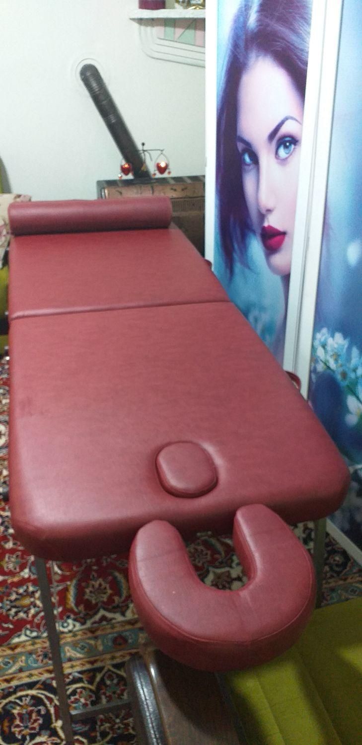 تخت ماساژ پرتابل۸ پایه چمدانی مستحکم تحمل ۱تن|آرایشی، بهداشتی، درمانی|مشهد, طرق|دیوار